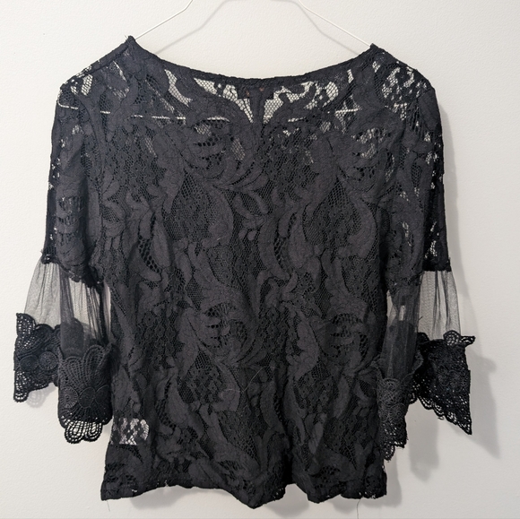 Ontwelfth Mesh Sleeve Lace Blouse - US L - Picture 3 of 8